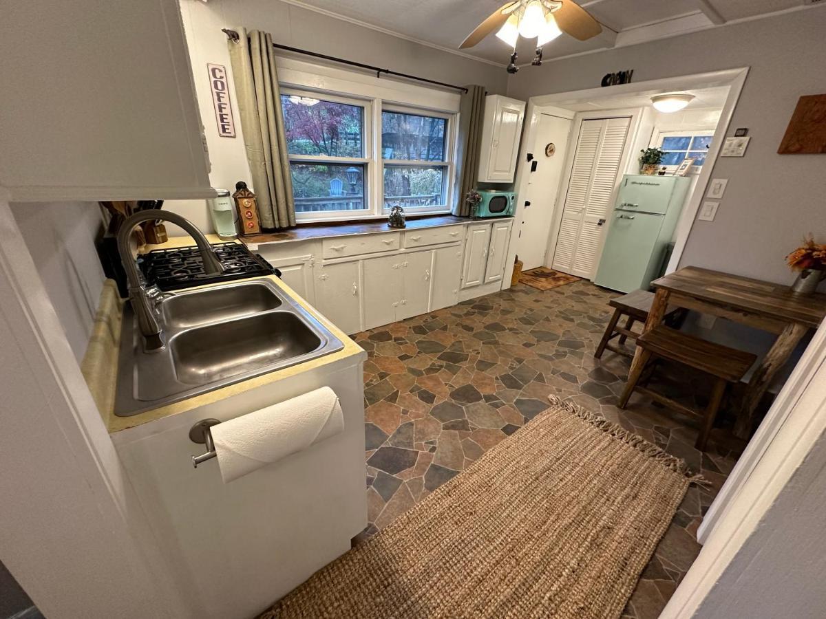 Escape To A Streamside Cabin In The Lower Catskills Wurtsboro Eksteriør billede